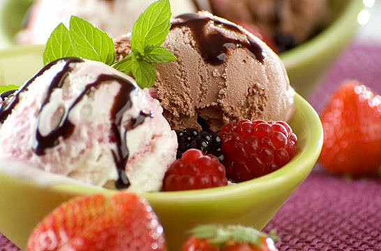 COPA DE HELADO Y FRUTA COPA DE HELADO Y FRUTA