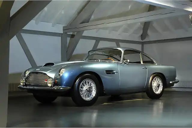 Aston Martin DB4 GT