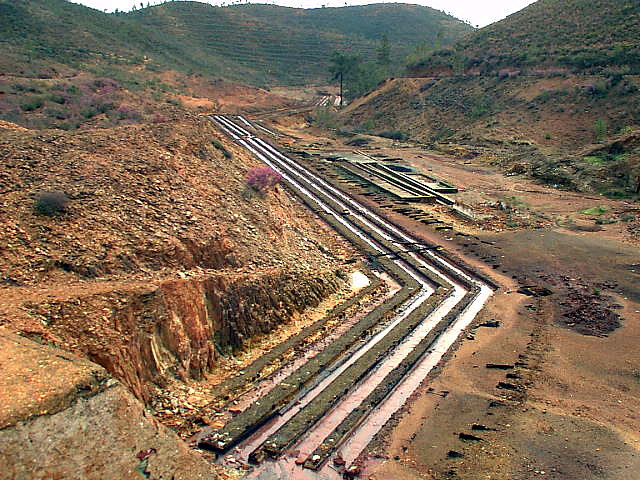 Mina de la Zarza Balsas de lixiviacin