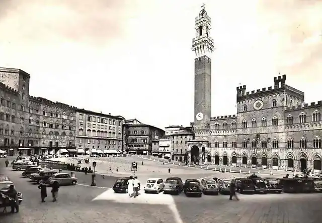 Siena -  Piazza del Campo, 1962