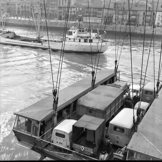 Bilbao Puente Colgante Vizcaya 1965 autor Pando Barrero tribujaos