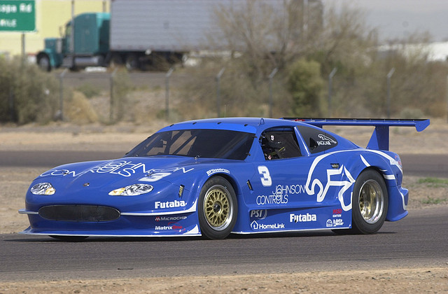 Jaguar XKR Trans-Am 2002 - Johnson Controls - 01