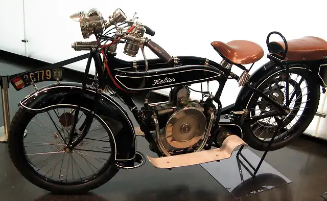 Helios 1920 con  motor BMW