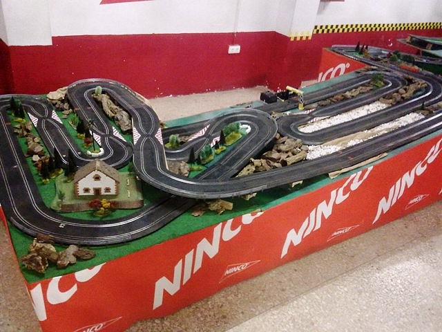 28072011345 28072011345