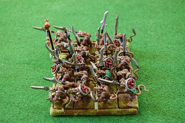 Lanceros skaven izda