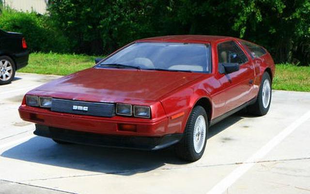 1982-delorean-dmc-12-640