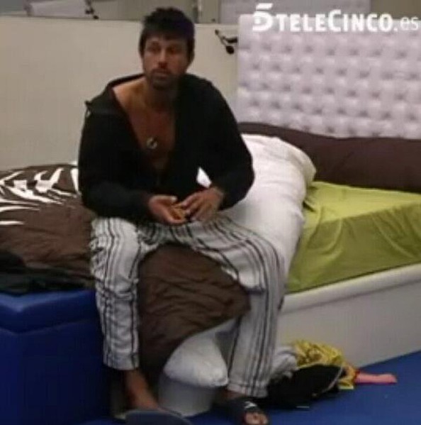 Hugo despu?s de fiesta internacional 2 Hugo despu?s de fiesta internacional 2