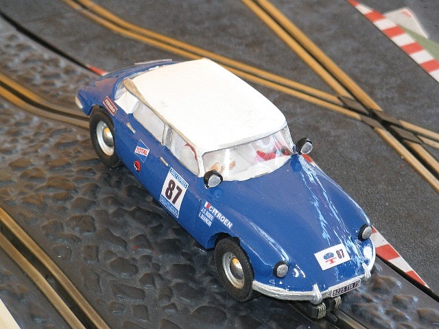 raid-1968-london sidney-256-citroen ds21-1293