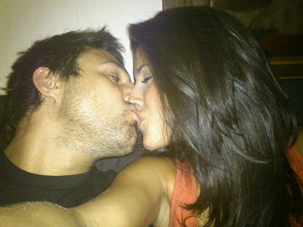 Beso Hugo y Mar?a 26-6-2012 Beso Hugo y Mar?a 26-6-2012