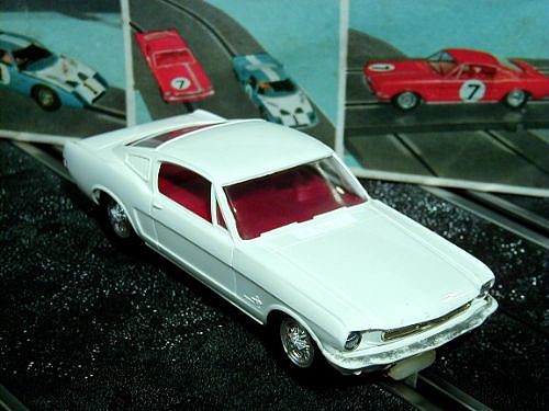 Ford Mustang Fast Back Blanco Ford Mustang Fast Back Blanco