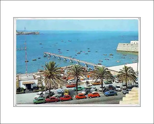 Cadiz Espigon de la Caleta