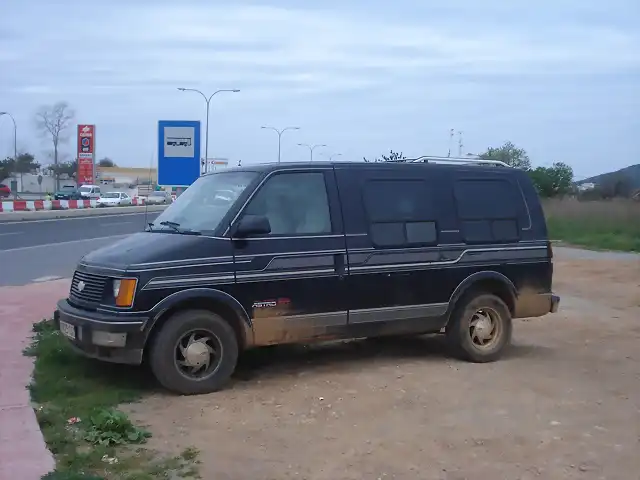 Chevrolet Astro Van 001