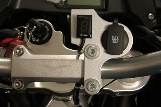 Stelvio_Lenkerhalter1_500pxl Stelvio_Lenkerhalter1_500pxl