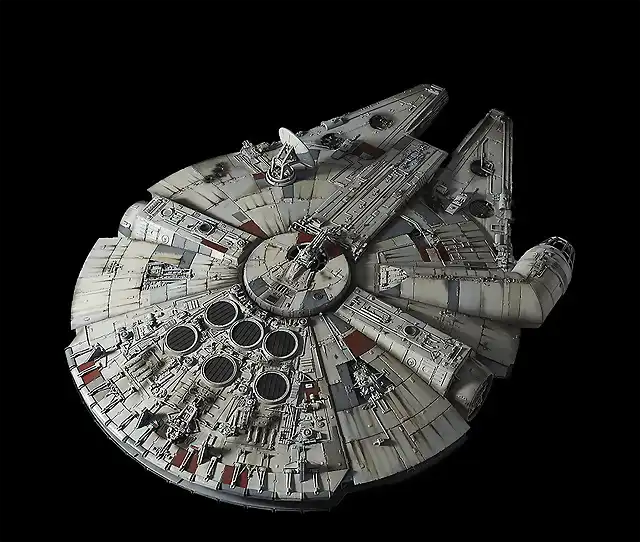 millenniumfalcon_72_1_00