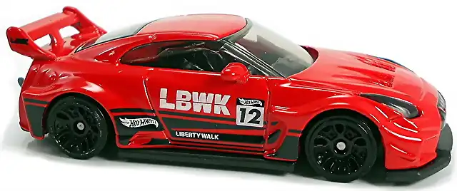 16 LB-Silhouette-Works-GT-Nissan-35GT-RR-VER.2-b