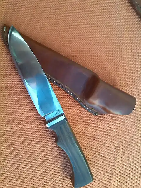 CUCHILLO DE CAZA PARA MANILBA 010