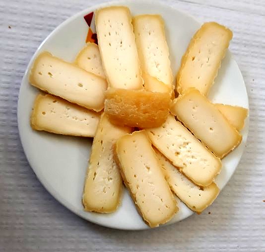 Queso portugues en lonchas