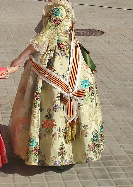fallera4 fallera4