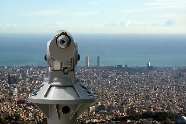 en-vista-de-barcelona-desde-el-tibidabo