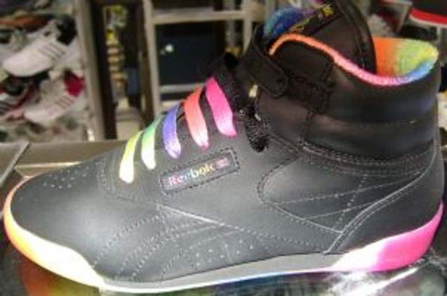 REEBOK 36 $140.000