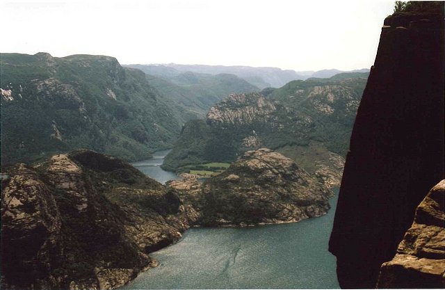 Desde el Prekestolen