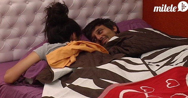 En la cama GH (41) En la cama GH (41)