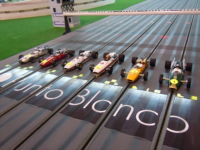 Retro F1 (28) Retro F1 (28)