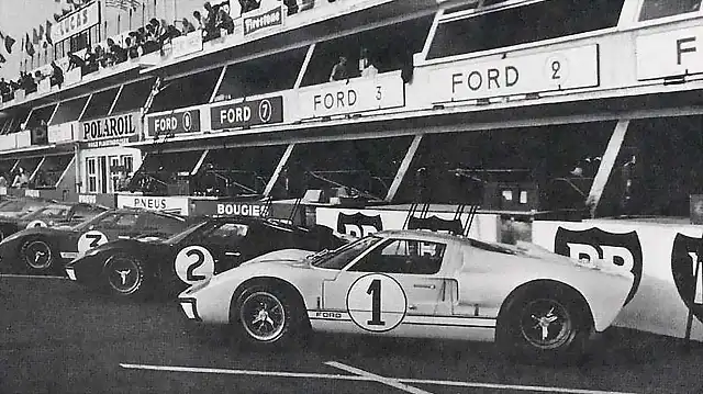 Le Mans 1966 Boxes 10