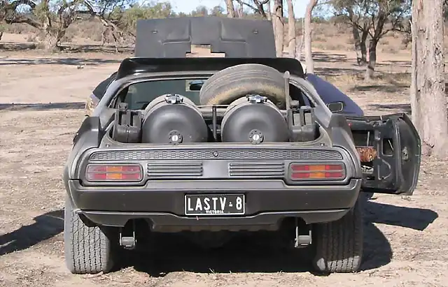 last-v8-back-2-the-max-rear