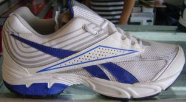 REEBOK-130 $130.000