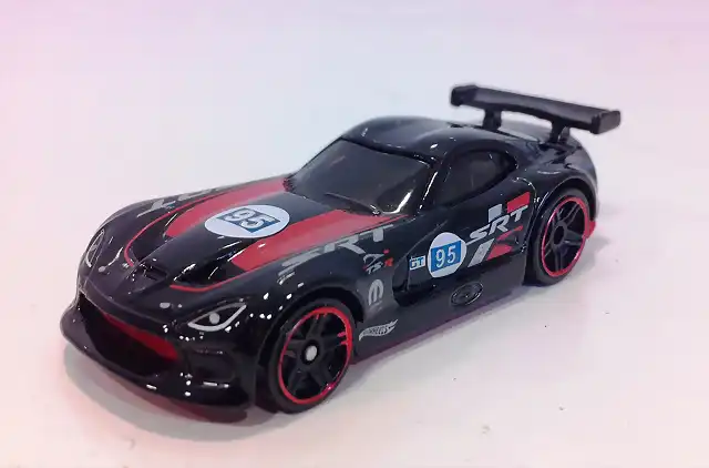 SRT Viper GTS-R_2015_2