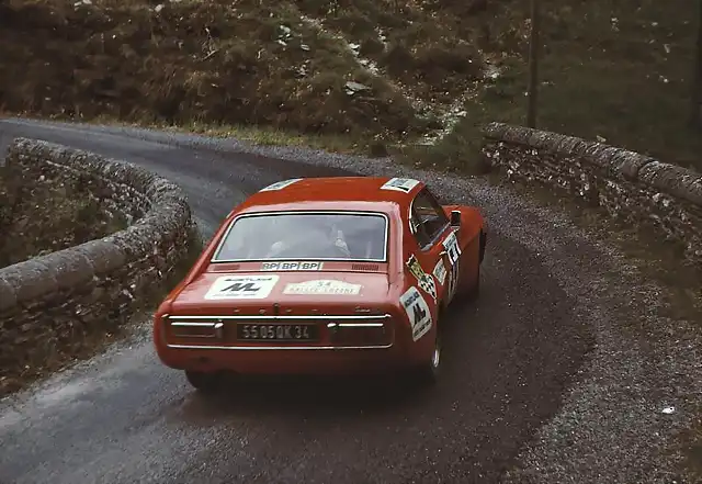 Ford Capri RS 3100 vermell - 01