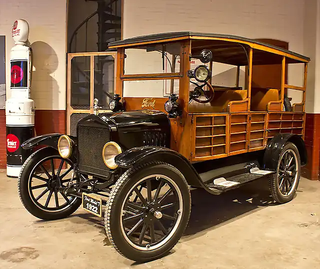 Ford_Model_T_Woody de 1922