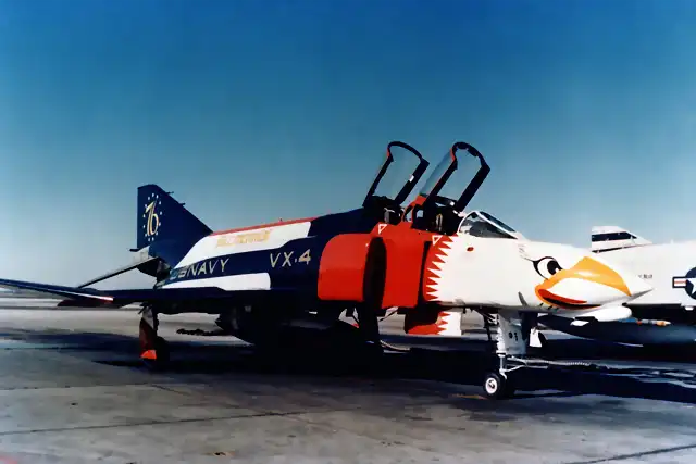 Conmemoracin del bicentenario de la Independencia de los Estados Unidos F-4 Phantom II del escuadrn de test y evaluacin VX-4
