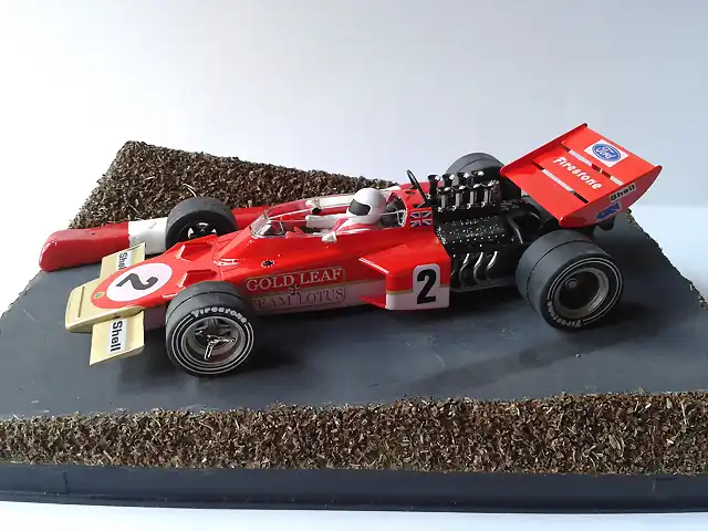 Lotus 72 01