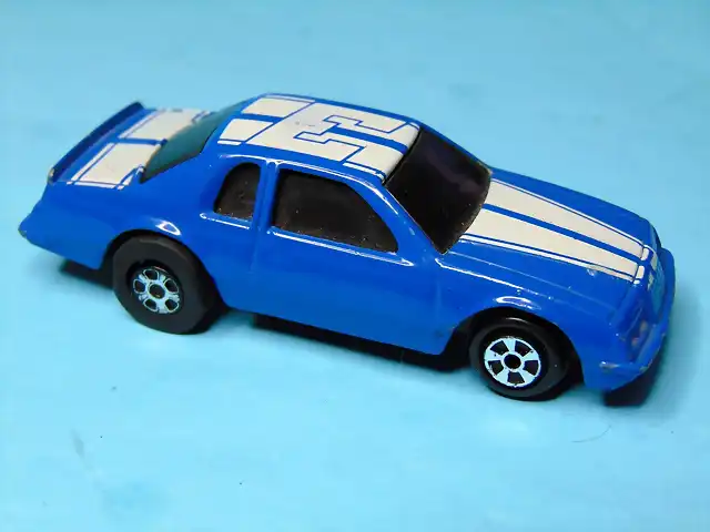 Thunderbird ERTL 10580