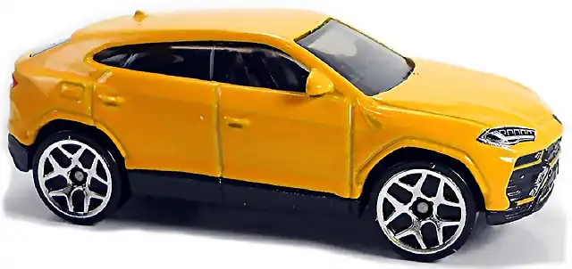 2020 17-Lamborghini-Urus-a