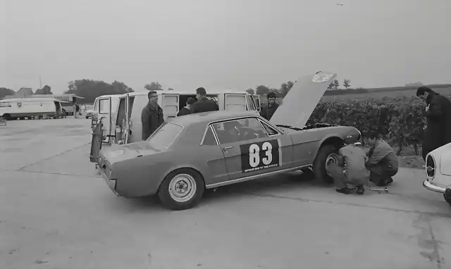 Ford Mustang - TdF'64 - Procter-Cowan - 01