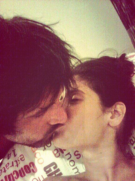 Beso Hugo y Mar?a 14-7-2013 Beso Hugo y Mar?a 14-7-2013