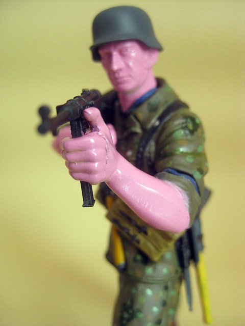 German Elite Infantryman 1/16