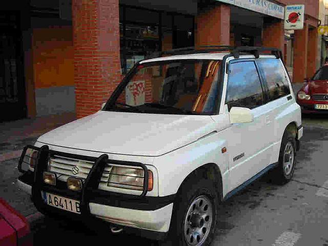 Suzuki_Vitara_3_g