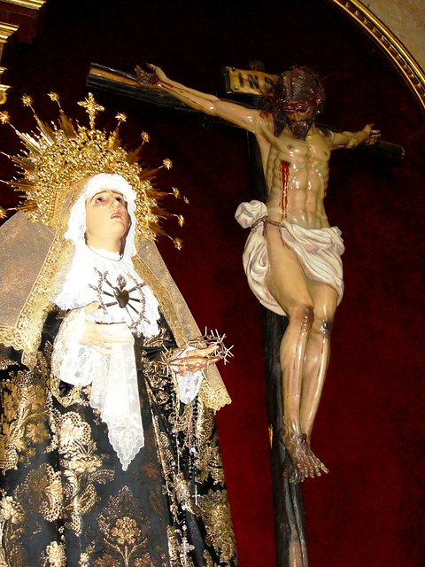 la Virgen junto a la Cruz 2
