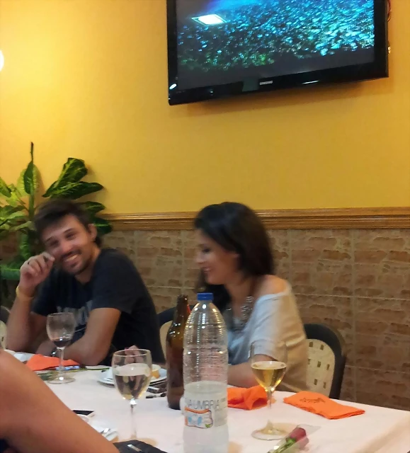 Hugo y María en la cena 11 Hugo y María en la cena 11