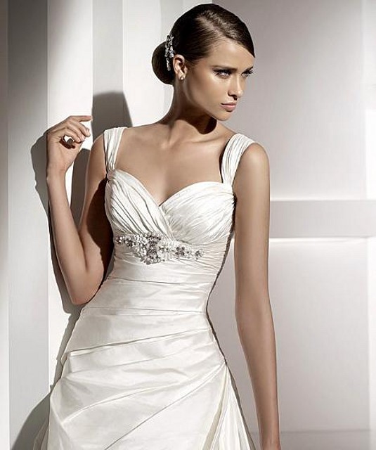 PRONOVIAS MENTA