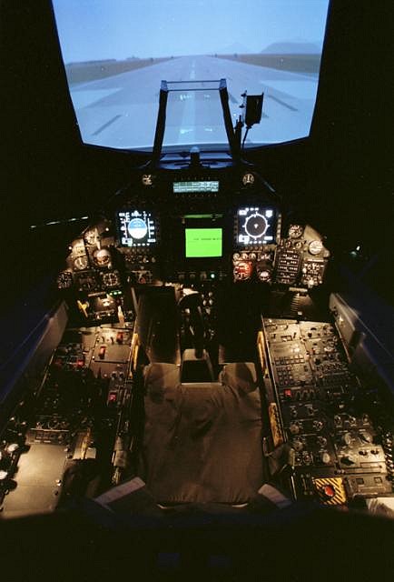 F-117cockpit3