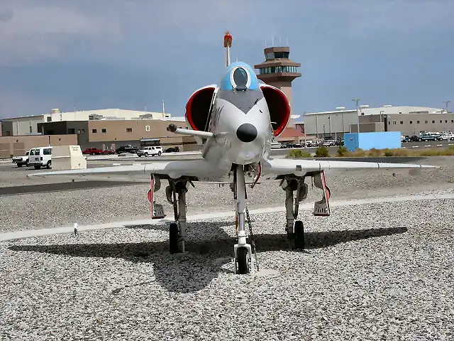 a-4f_skyhawk_05_of_77