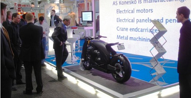 Renard-Motorcycle-8negro4