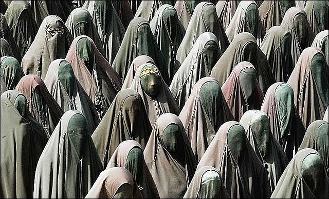 244174_burka_graduation6 244174_burka_graduation6