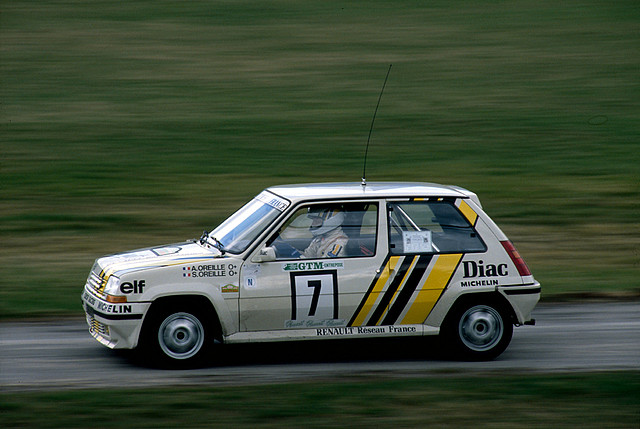 RENAULT-super5-gt-turbo-1895