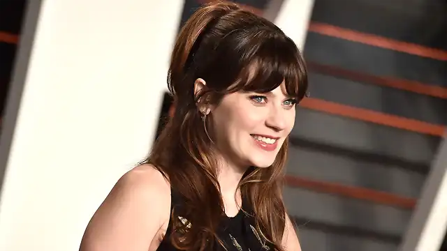 zooey-deschanel-today-161006-tease_716bcf79d0894bef788c5ded2c49b4b3